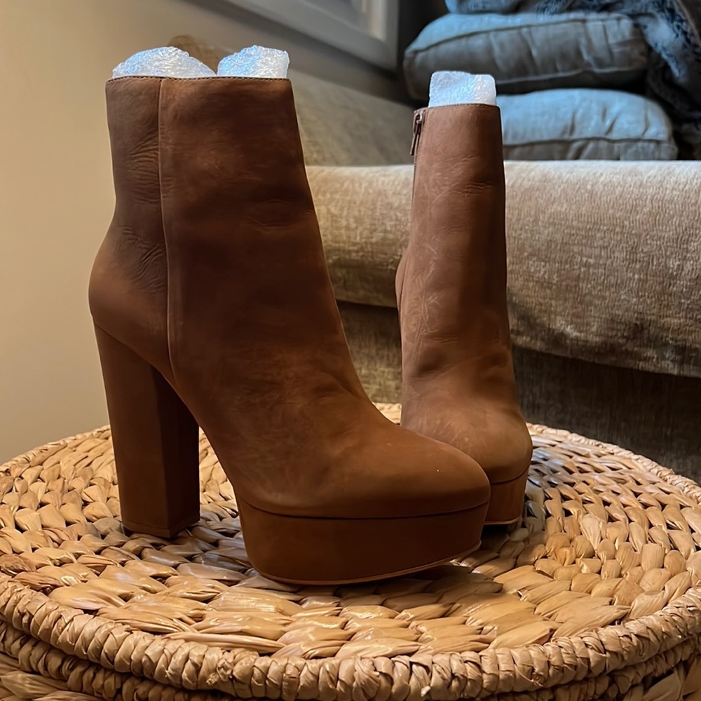 NWT Aldo Ulirassi Booties